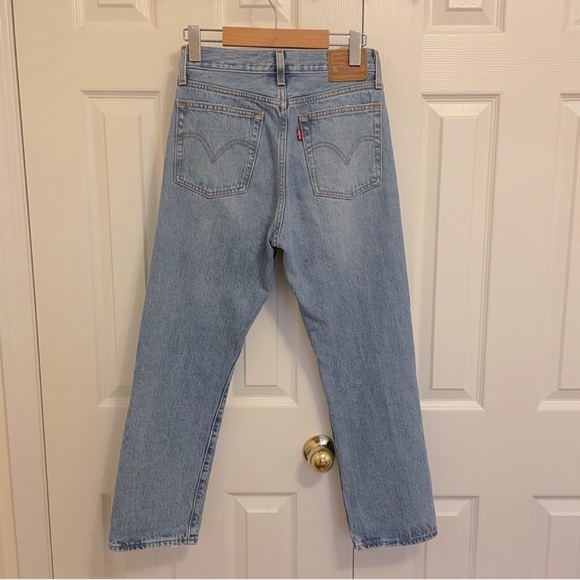 COPY - Levis wedgie fit light blue distressed high rise straight jeans - Picture 3 of 4